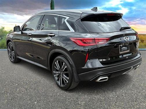 2022 INFINITI QX50 LUXE