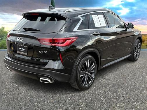 2022 INFINITI QX50 LUXE