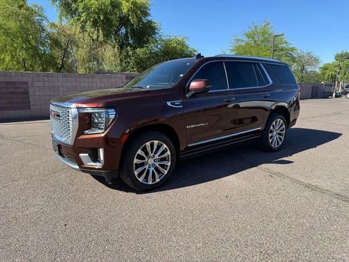 Redwood Metallic 2022 GMC Yukon Denali