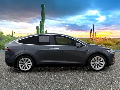 Midnight Silver Metallic 2018 Tesla Model X 75D