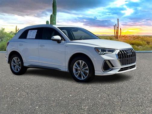 2023 Audi Q3 Premium 45 TFSI S line quattro Tiptronic