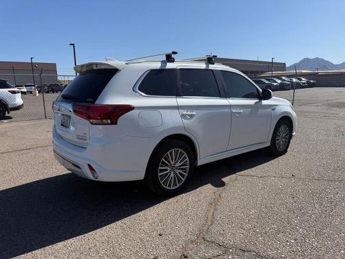 Pearl White 2019 Mitsubishi Outlander PHEV GT