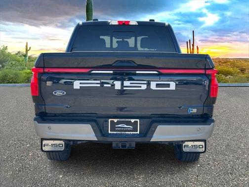 2023 Ford F-150 Lightning LARIAT