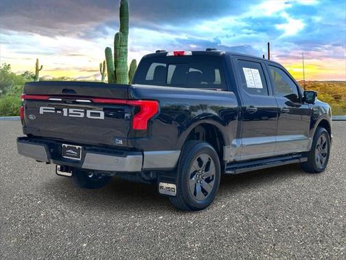 2023 Ford F-150 Lightning LARIAT