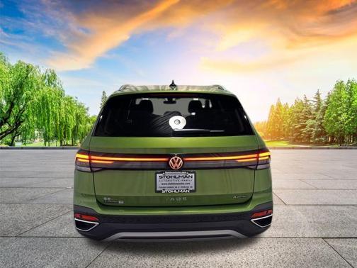 2025 Volkswagen Taos 1.5T SE