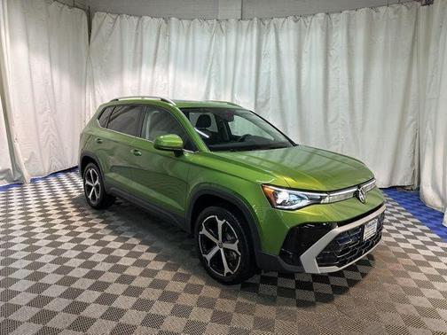 2025 Volkswagen Taos 1.5T SEL