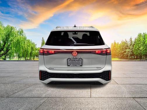 2025 Volkswagen Tiguan 2.0T SEL R-Line 4MOTION