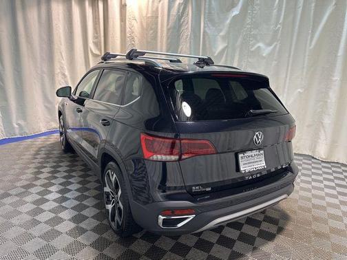 2022 Volkswagen Taos 1.5T SEL