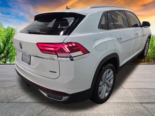 2022 Volkswagen Atlas Cross Sport 3.6 V6 SE w/ Technology
