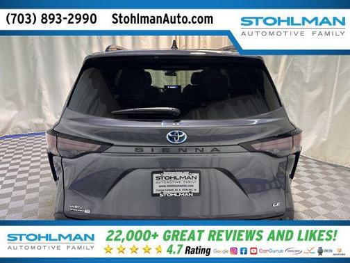 2025 Toyota Sienna LE