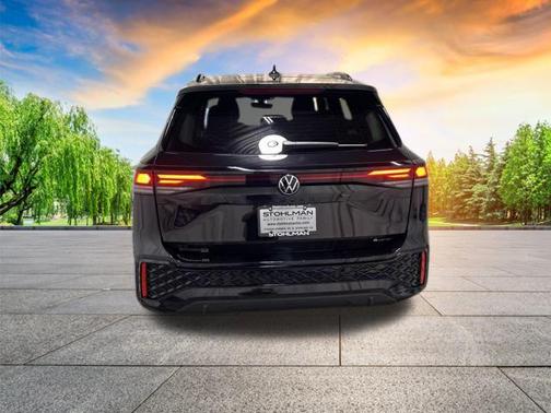 2025 Volkswagen Tiguan 2.0T SE R-Line Black