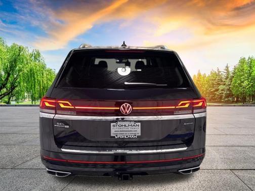2025 Volkswagen Atlas 2.0T SEL Premium R-Line 4MOTION