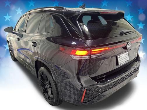 2025 Volkswagen Tiguan 2.0T SE R-Line Black 4MOTION