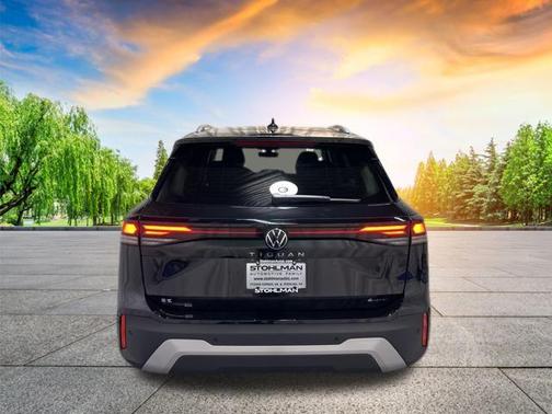 2025 Volkswagen Tiguan 2.0T SE