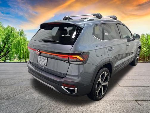 2025 Volkswagen Taos 1.5T SEL