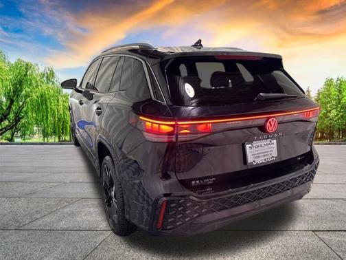 2026 Volkswagen Tiguan 2.0T Sport