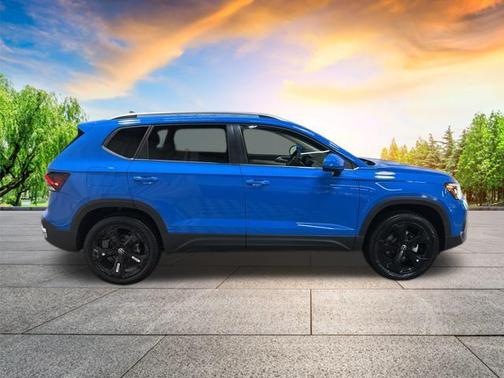 2025 Volkswagen Taos 1.5T SEL