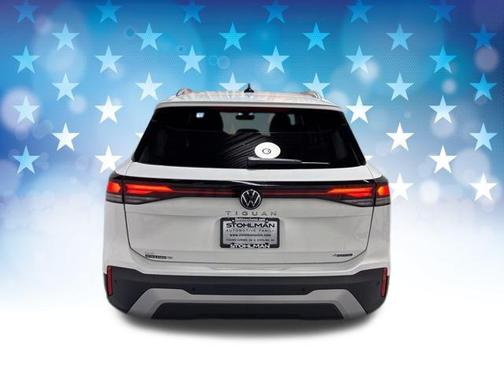 2025 Volkswagen Tiguan 2.0T SE 4MOTION