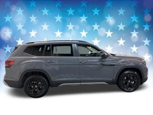 2025 Volkswagen Atlas 2.0T SE