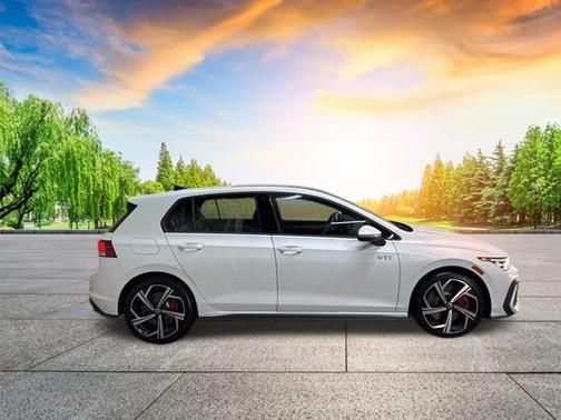 2026 Volkswagen Golf GTI 2.0T SE