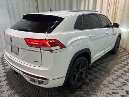 2021 Volkswagen Atlas Cross Sport 3.6L V6 SE w/Technology R-Line