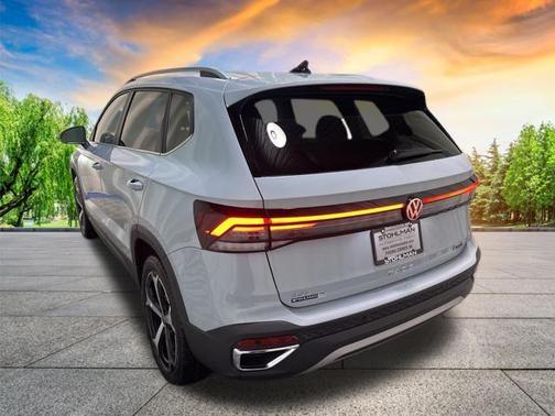 2026 Volkswagen Taos 1.5T SEL