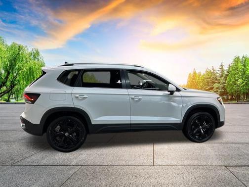 2025 Volkswagen Taos 1.5T SEL