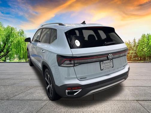 2025 Volkswagen Taos 1.5T SEL