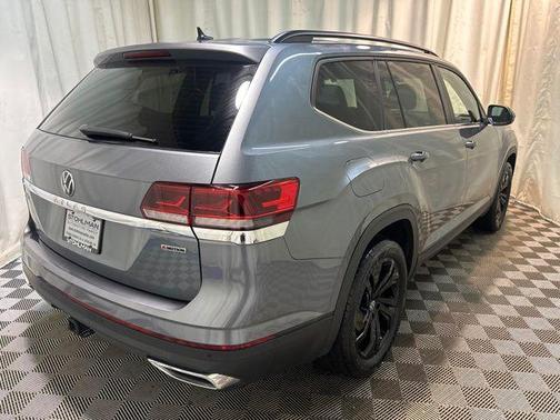 2022 Volkswagen Atlas 3.6L SE w/Technology
