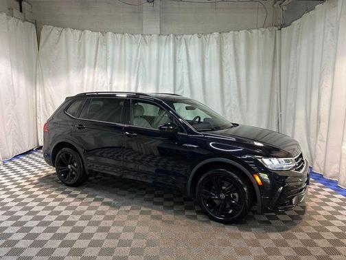 2024 Volkswagen Tiguan 2.0T SE R-Line Black 4MOTION