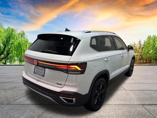 2025 Volkswagen Taos 1.5T SEL