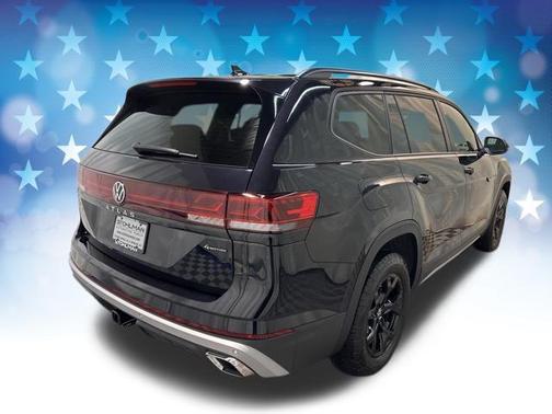 2025 Volkswagen Atlas 2.0T SE