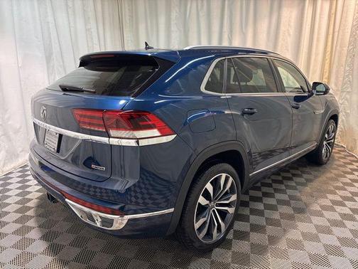 2022 Volkswagen Atlas Cross Sport 3.6L V6 SEL Premium R-Line