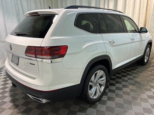 2022 Volkswagen Atlas 3.6L SE w/Technology