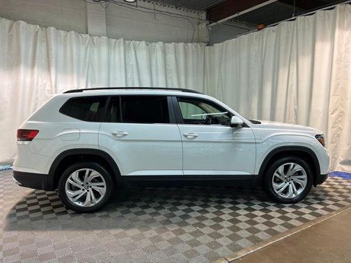 2022 Volkswagen Atlas 3.6L SE w/Technology