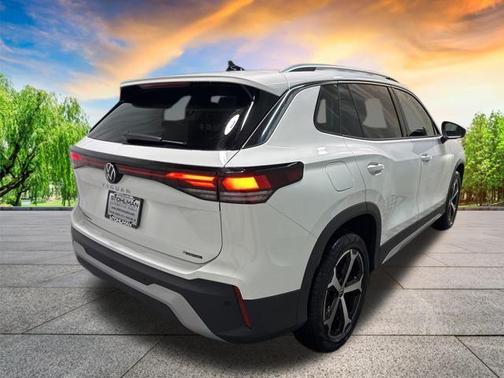 2025 Volkswagen Tiguan 2.0T SE