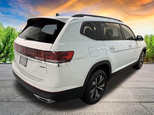 2025 Volkswagen Atlas 2.0T SE