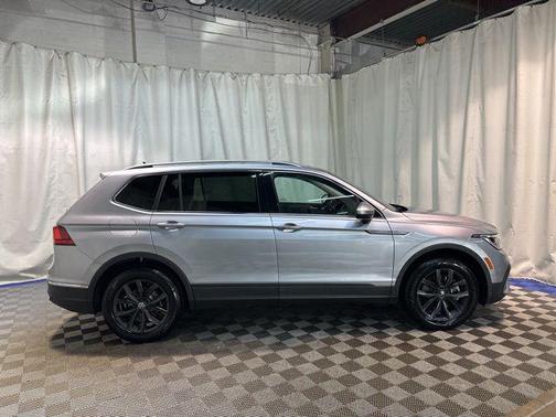 2024 Volkswagen Tiguan 2.0T SE 4MOTION