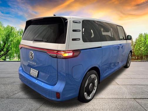 2025 Volkswagen ID. Buzz PRO S PLUS RWD