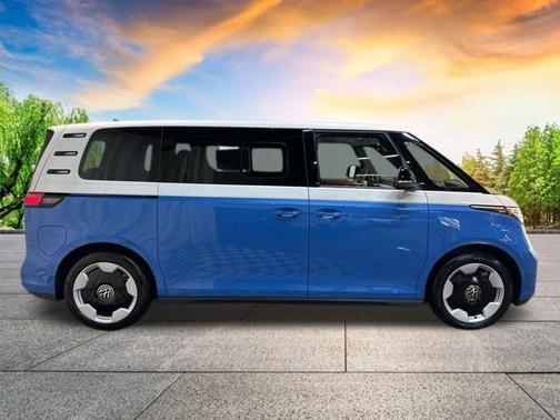 2025 Volkswagen ID. Buzz PRO S PLUS RWD