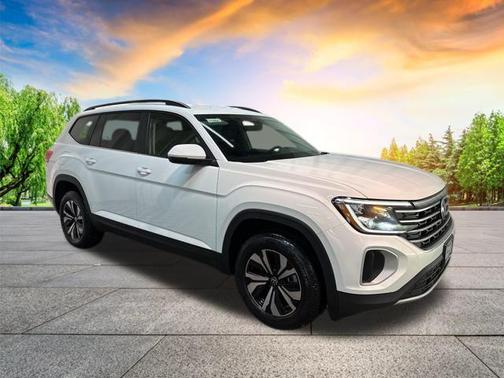 2025 Volkswagen Atlas 2.0T SE