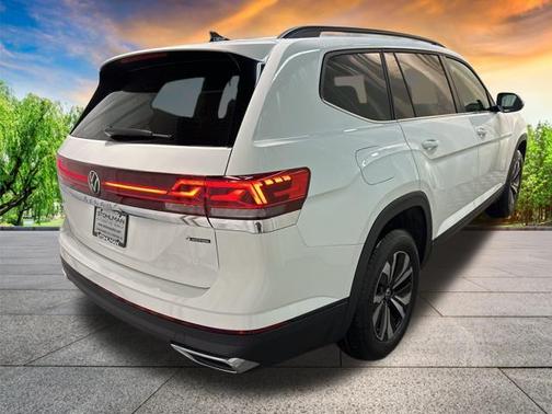 2025 Volkswagen Atlas 2.0T SE