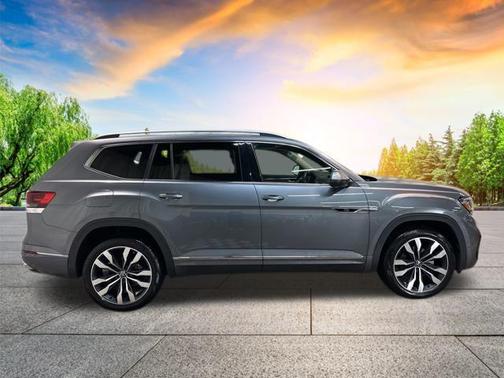 2022 Volkswagen Atlas 3.6L SEL Premium R-Line