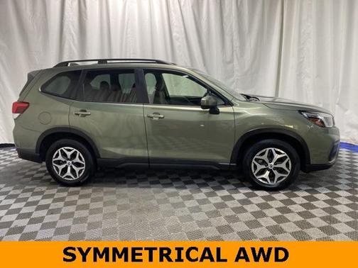 Photo 4 of 31 of 2021 Subaru Forester Premium