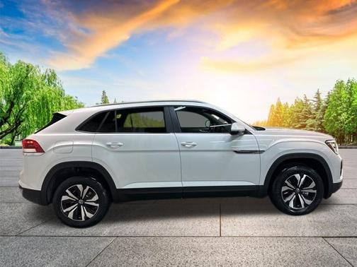 2026 Volkswagen Atlas Cross Sport 2.0T SE