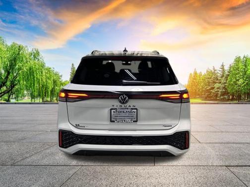 2025 Volkswagen Tiguan 2.0T SE R-Line Black 4MOTION