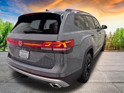 2026 Volkswagen Atlas 2.0T Peak Edition