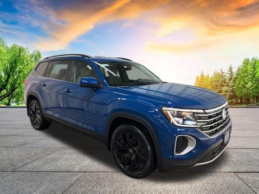 2025 Volkswagen Atlas 2.0T SE w/Technology 4MOTION