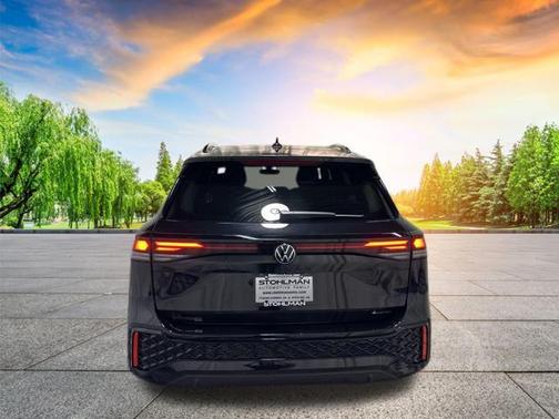 2025 Volkswagen Tiguan 2.0T SE R-Line Black 4MOTION