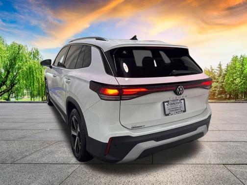 2026 Volkswagen Tiguan 2.0T SE